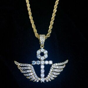 ANKH WINGS LAB DIAMONDS 18K GOLD CHAIN NECKLACE CHARM MADE IN ITALY! WARRANTY!!
